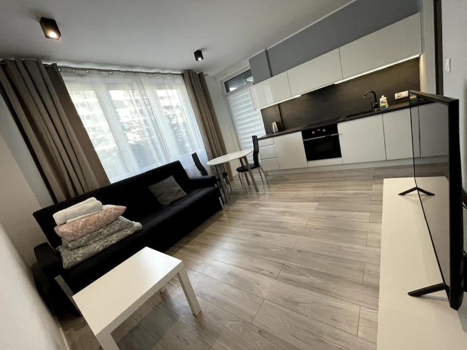 New Apartment - Near Sky Tower - 4 People - New Building - Lift Wroclaw Exterior photo