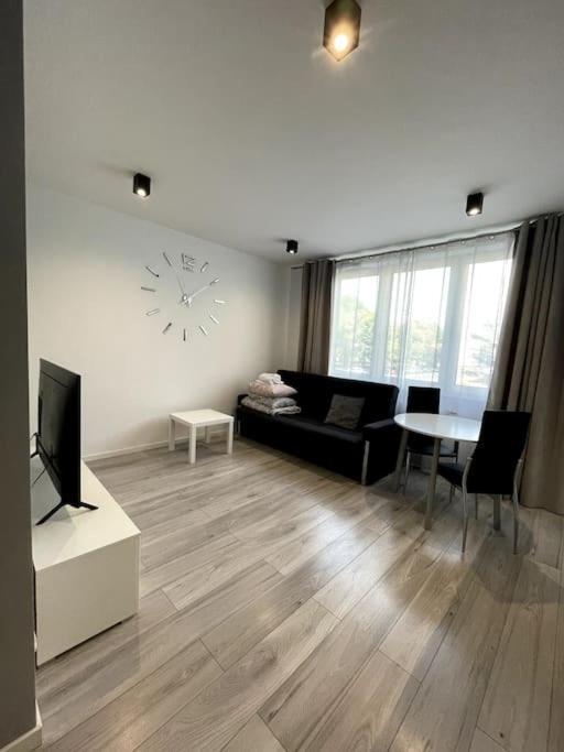 New Apartment - Near Sky Tower - 4 People - New Building - Lift Wroclaw Exterior photo